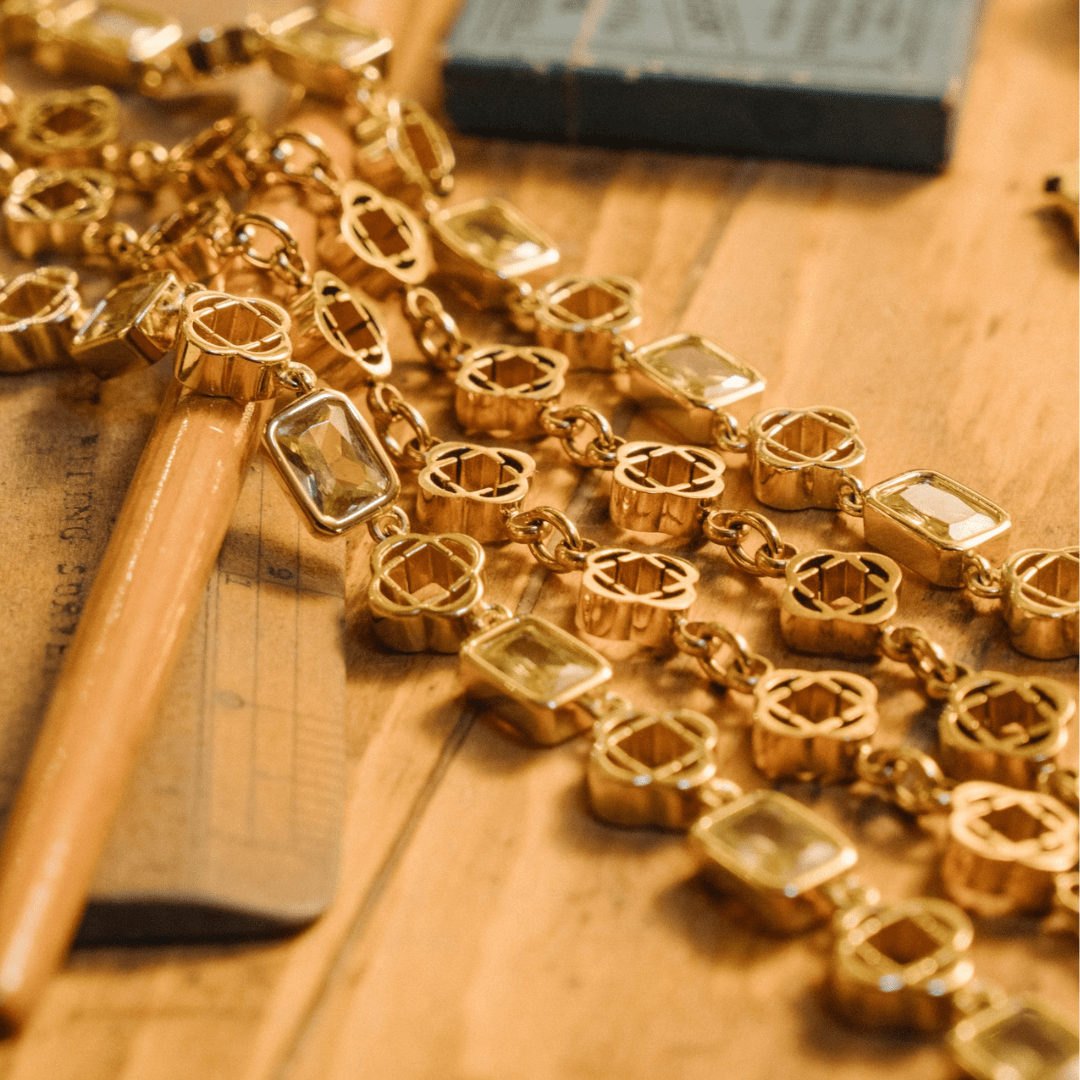 Yellow Gemstone Clover Necklace (Gold) - Image 6