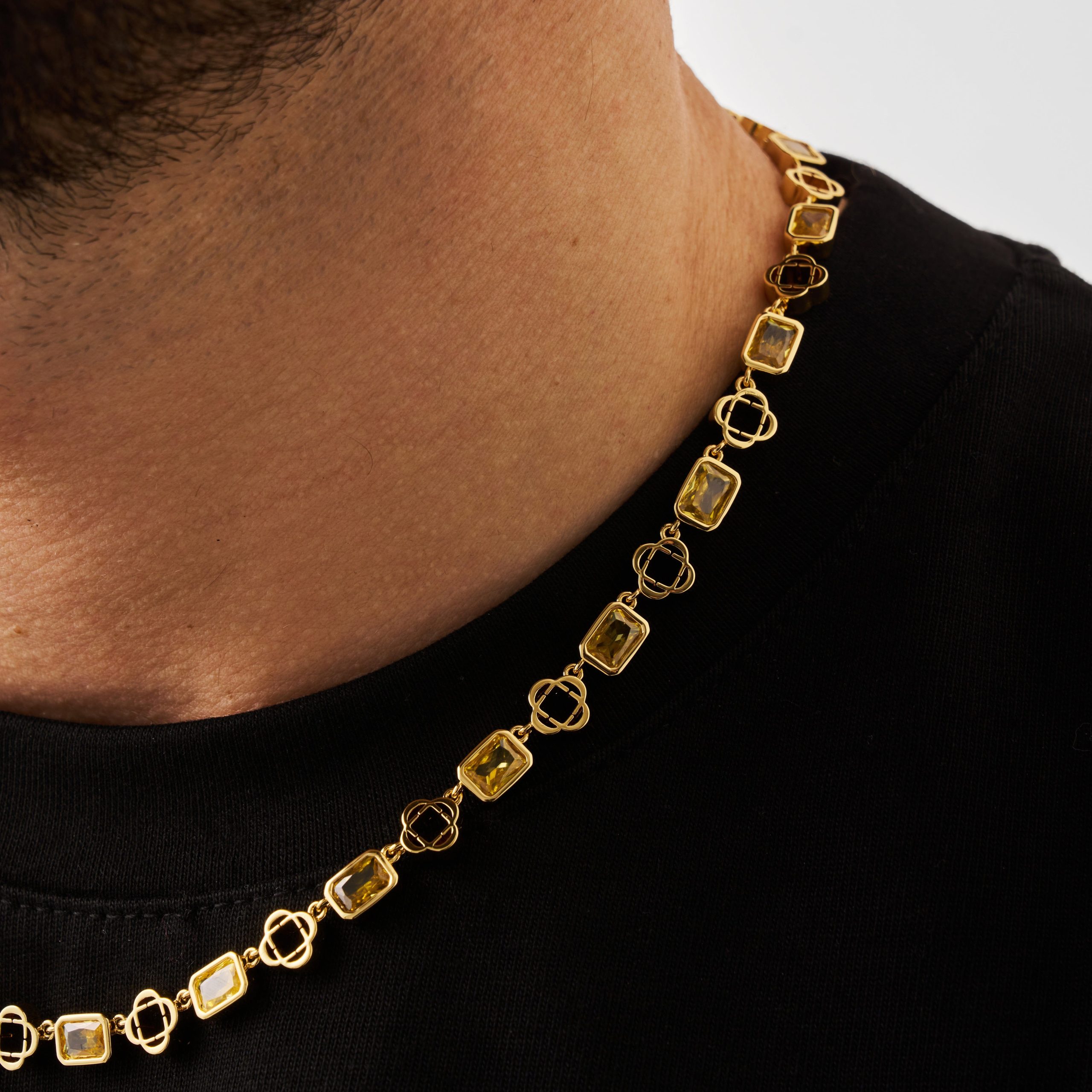 Yellow Gemstone Clover Necklace (Gold) - Image 4